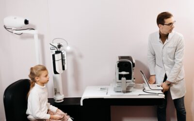 Blurry Vision After a Long Workday: Eye Strain or a Sign You Should See an Optometrist?